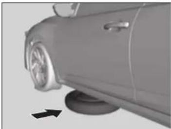 Honda Insight (2022) - Getting Ready to Replace the Flat Tire - 4