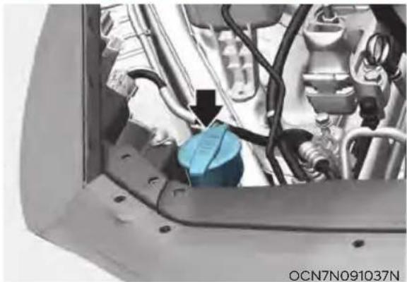 HYUNDAI Elantra N (2022) - Checking the Washer Fluid Level - 1