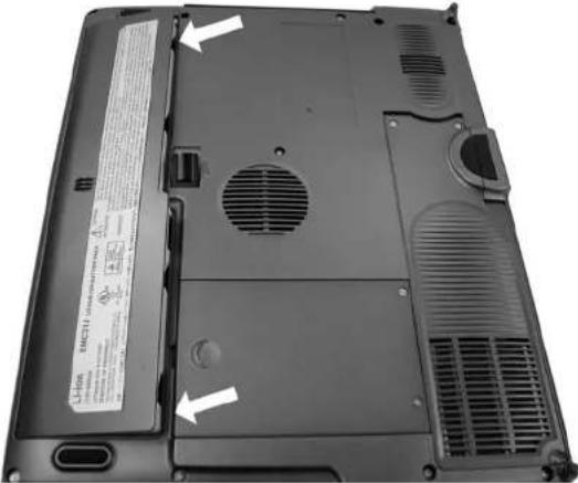 ECS G733G - Einsetzen und Entnehmen des Akkus - 1