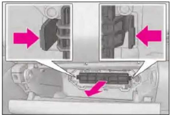 LEXUS RC 350 AWD (2019) - Removing the air conditioning filter - 3