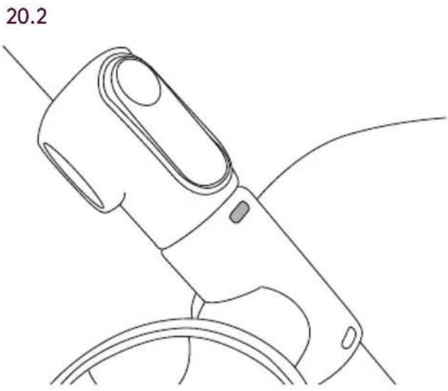 Silver Cross Pacific - Using your raincover with the carrycot or seat unit - 4