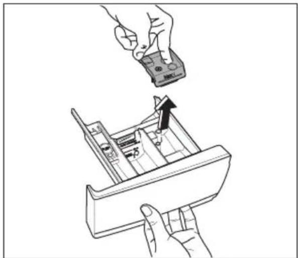 Diagram showing hand positioning a device into a tray with labeled parts and an arrow indicating direction