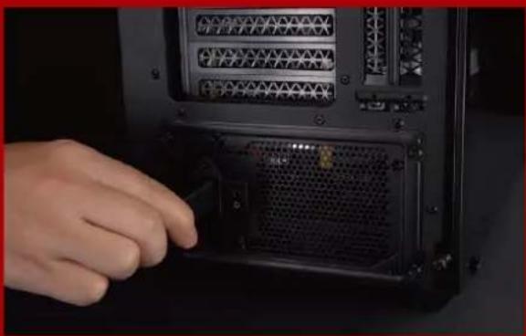 XPG SX6000 Lite - M.2 슬롯에 정렬하여 슬리드 스테이트 드라이브 삽입 - 3