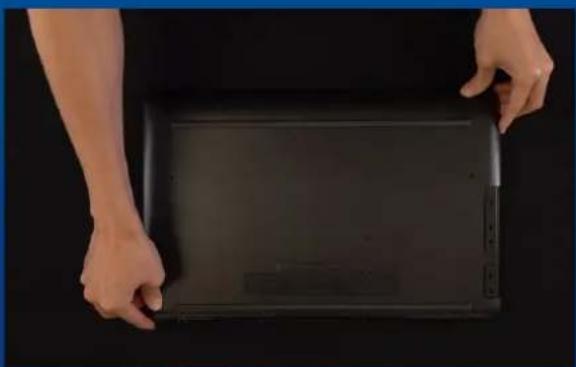 ADATA Ultimate SU760 - SCHLIEßen SIE DIE KABEL AN UND BRINGEN SIE DIE HALTERUNG AN DER NEUEN 2,5-ZOLL-SSD AN. - 1