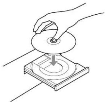 TEAC NR-7CD - Legen Sie eine Disk mit der bedruckten Seite nach oben ein. - 1