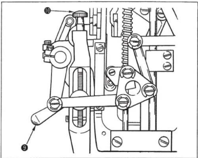 Technical diagram of a mechanical device with numbered components and labeled parts