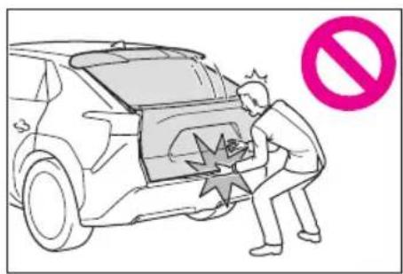 Illustration showing a person cleaning a car with a 'no' symbol, indicating no anti-smoking or anti-dicting.