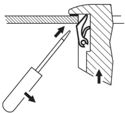 IFM CR1055 - Entnahme des Gerätes aus der Konsole - 1