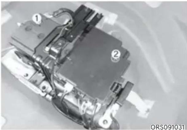 HYUNDAI Genesis G90 (2023) - Battery Replacement - 1