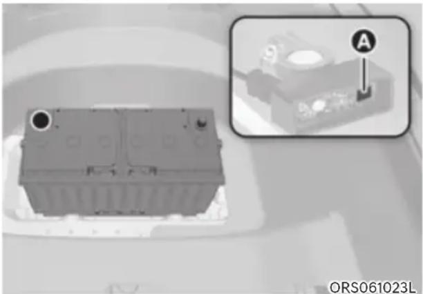 HYUNDAI Genesis G90 (2023) - Calibrating the Battery Sensor - 1