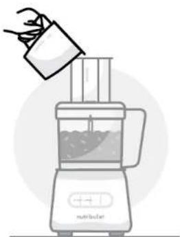 NUTRIBULLET Food Processor 7 - Using the chopping blade. - 6