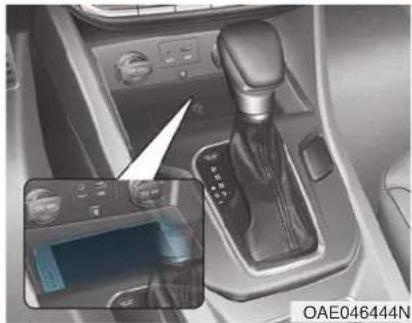 HYUNDAI Ioniq HEV (2018) - Wireless Cellular Phone Charging System (if equipped) - 1