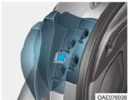 HYUNDAI Ioniq HEV (2018) - Rear Combination Light Bulb Replacement - 3