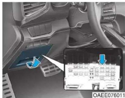 HYUNDAI Ioniq EV (2018) - Instrument Panel Fuse Replacement - 3