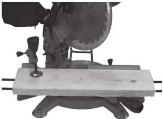 Cocraft HM 210 - Mit Sägeblatt im Winkel 0-45° kappen - 1