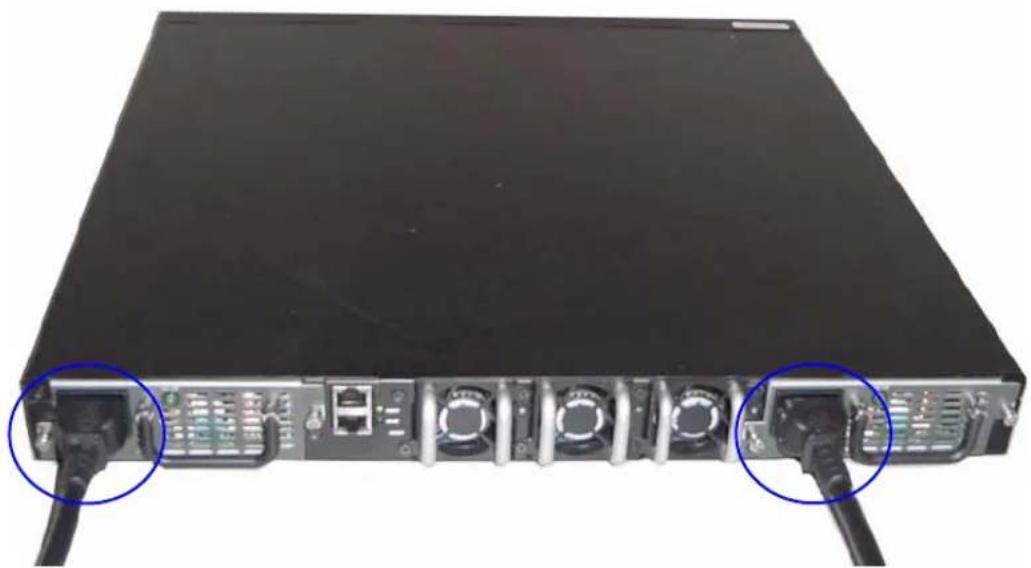 DELL PowerConnect 8024 - 将交换机连接至电源设备 - 1