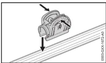 STIHL HT 134 - Fitting the Clip - 2