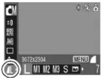 CM ±0 ISO 3072 AUTO AV8 3072x2304 MENU L M1 M2 M3 S 7