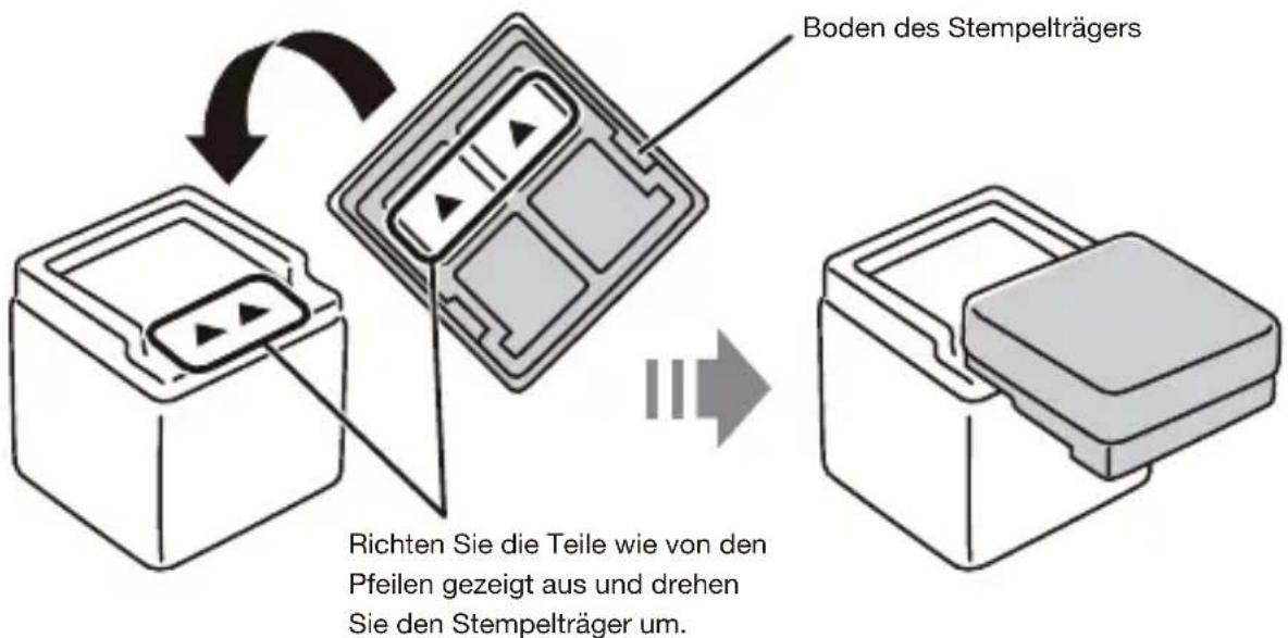 Boden des Stempelträgers Richten Sie die Teile wie von den Pfeilen gezeigt aus und drehen Sie den Stempelträger um.