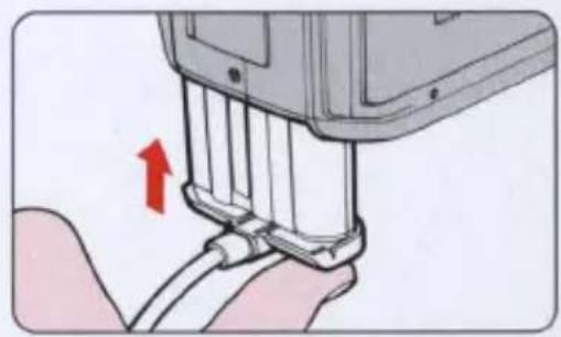 NIKON E2s - Cleaning the camera's built-in lens - 2