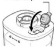 Heinner HGS-1500GR - Open the filler cap of the water tank - 4