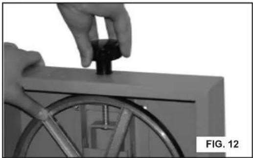 RIKON 10-305 - CHANGING AND ADJUSTING THE SAW BLADE - 1