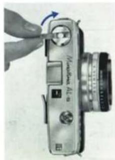KONICA MINOLTA AL-S - How to load film - 6