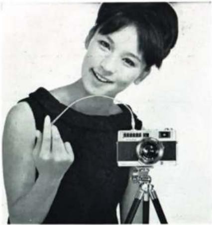 KONICA MINOLTA AL-S - How to load film - 8