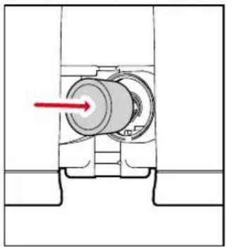 LEICA Geovid Pro 8x42 - INSERTING/CHANGING THE BATTERY - 2