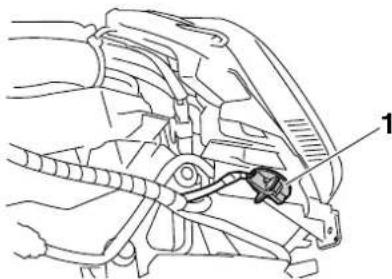 YAMAHA Neos50 (2004) - Blinkerlampe hinten auswechseln - 1
