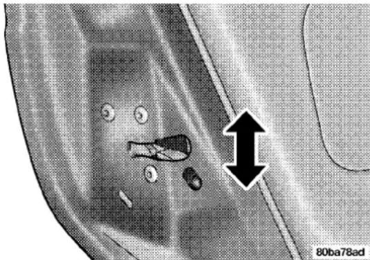 Chrysler Pacifica (2008) - To Engage the Child Protection Door Lock - 1