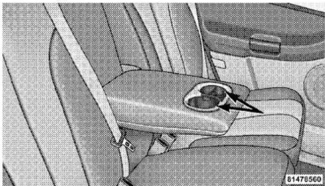 Chrysler Pacifica (2008) - Second Row Seat Cupholders - 1