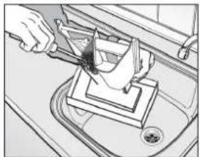 BOMANN WA 5710 - Cleaning the detergent drawer and drawer housing - 2