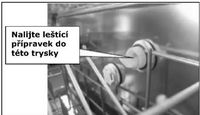BAUMATIC BDI460SS - Naplnění leštícího přípravku - 3