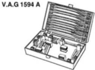 VOLKSWAGEN Golf GTI (2001) - Checking activation and voltage supply - 7