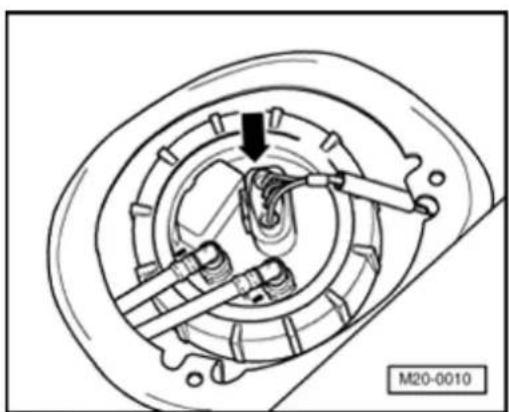 VOLKSWAGEN Golf GTI (2001) - Checking function and voltage supply - 4