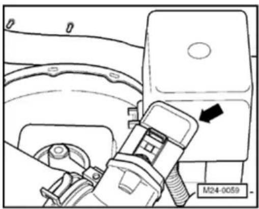 VOLKSWAGEN Golf GTI (2001) - Checking voltage supply for Mass Air Flow (MAF) sensor - 1