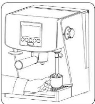 Zelmer Nerro Plus 13Z016 - ATENTIE! Este indicat să pregătiți mai întâi cafeaua, iar apoi să spu-mați laptele. - 1