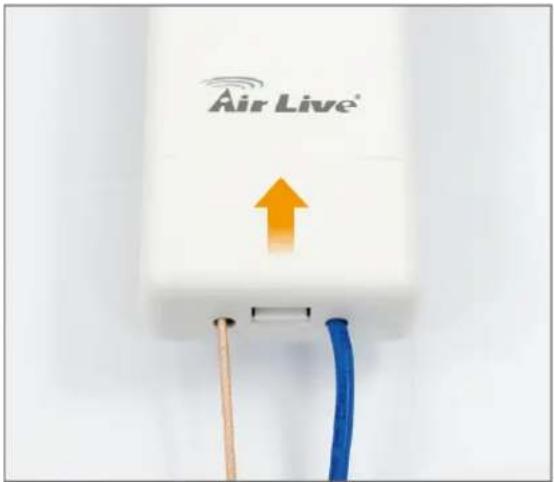 AIRLIVE AirMax5N-ESD - Installing External Antenna - 3