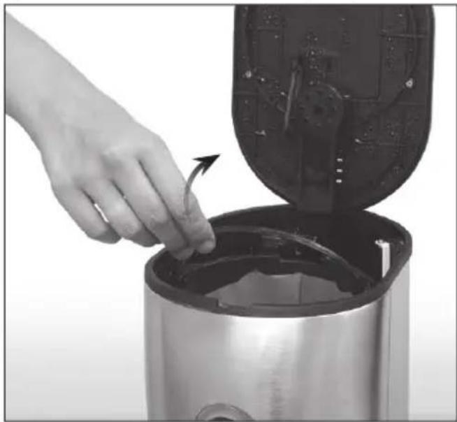 Zelmer CM1000X - Cleaning removable fi Iter holder - 2