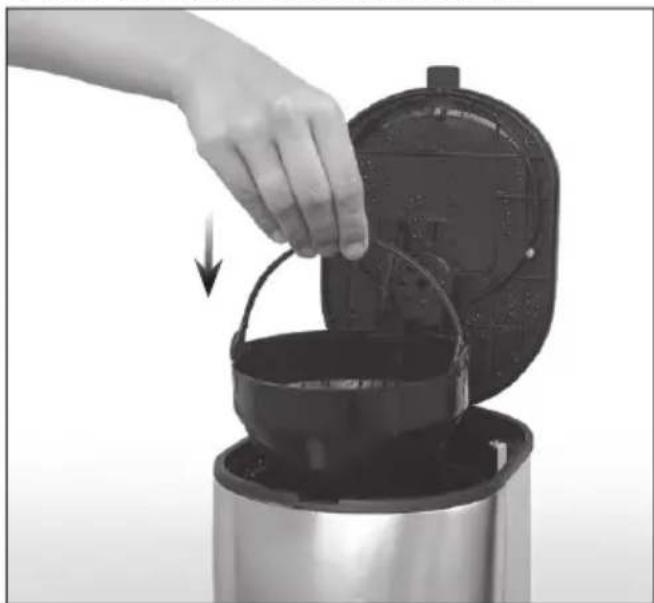 Zelmer CM1000X - Cleaning removable fi Iter holder - 4