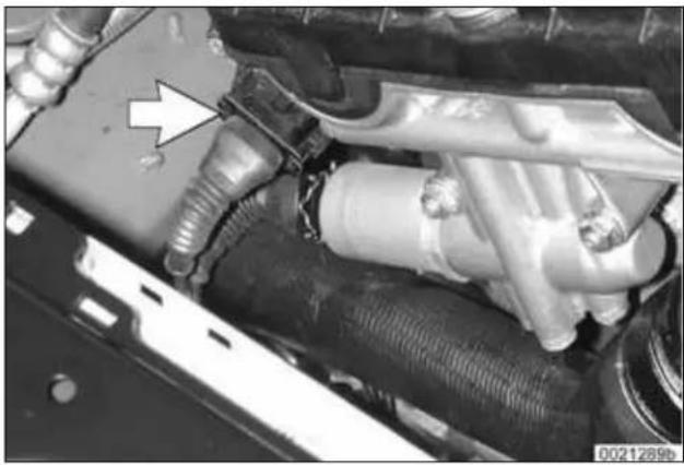 BMW 325i (2002) - Exhaust camshaft position - 1