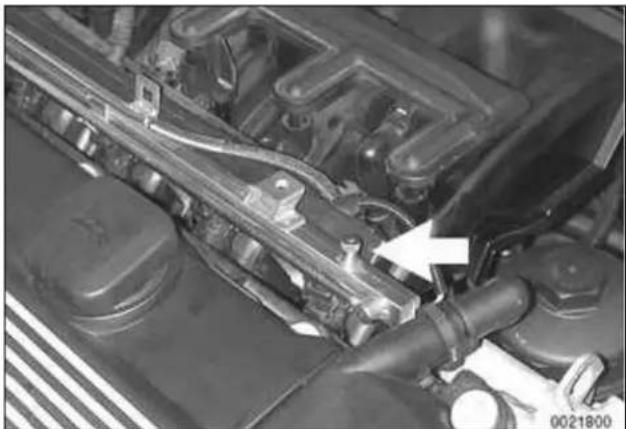 BMW 325i (2002) - WARNING! - 3