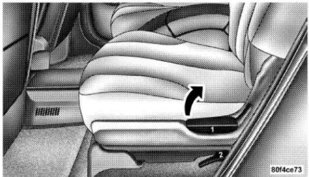 Chrysler Pacifica Touring (2005) - SecondRowManualSeatRecliner - 1