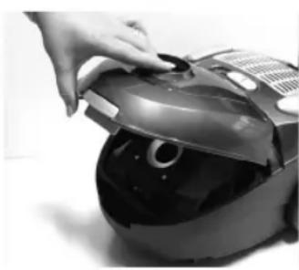 Concept VP-8040 - CLEANING AND REPLACEMENT OF THE MOTOR FILTER - 1