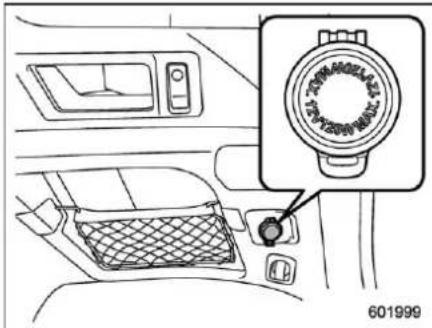 SUBARU Legacy (2003) - 6-6. Accessory Power Outlets - 3