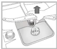 HOTPOINT LSTF 9H124 CL EU - Cleaning the spray arms - 2