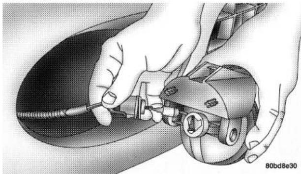 Chrysler Sebring Convertible (2006) - FogLightBulbReplacement - 2
