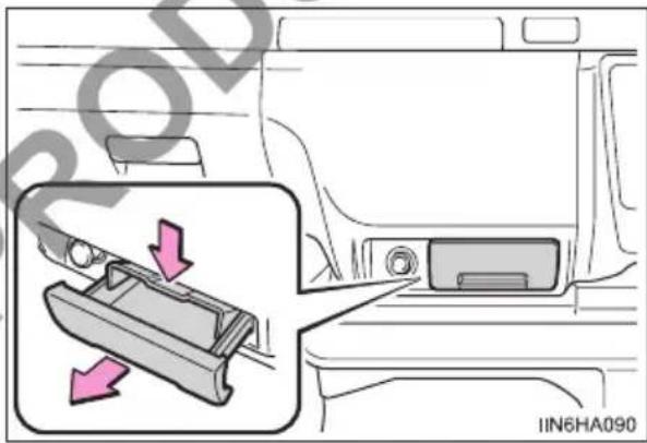 TOYOTA HiAce (2014) - Ashtray - 1