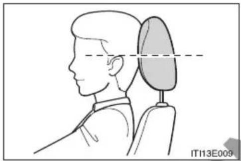 TOYOTA HiAce (2014) - ■Adjusting the height of the head restraints - 1
